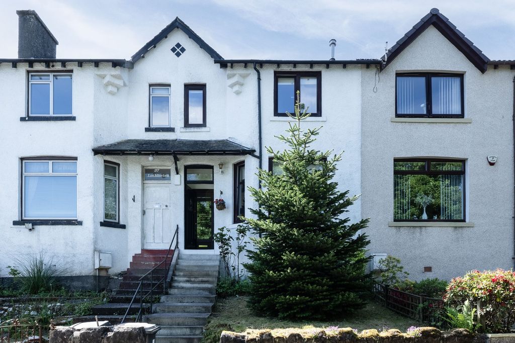 Property photo 3 of 23