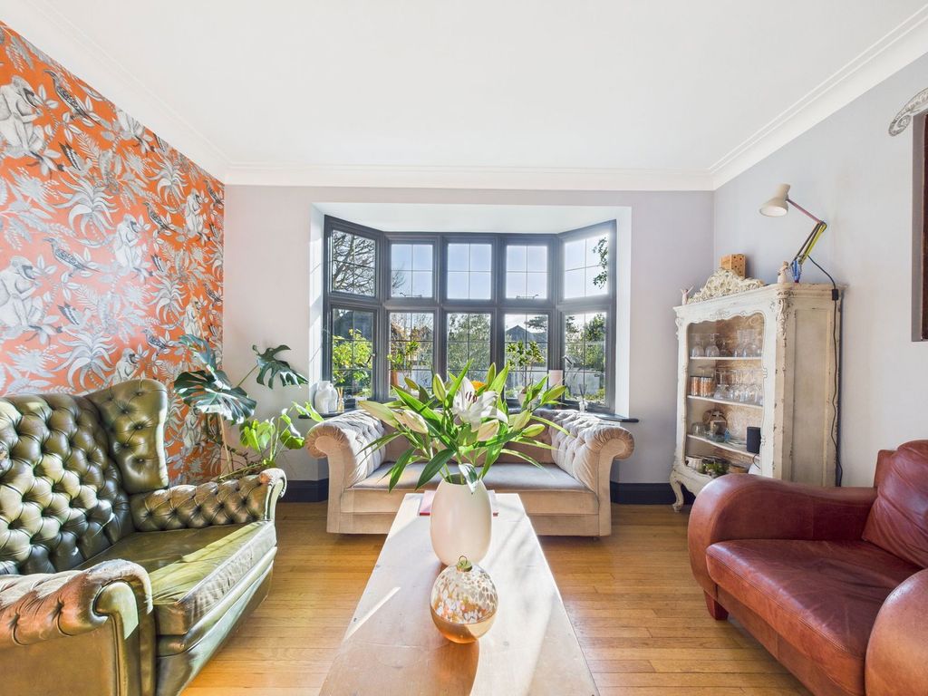 Property photo 3 of 38