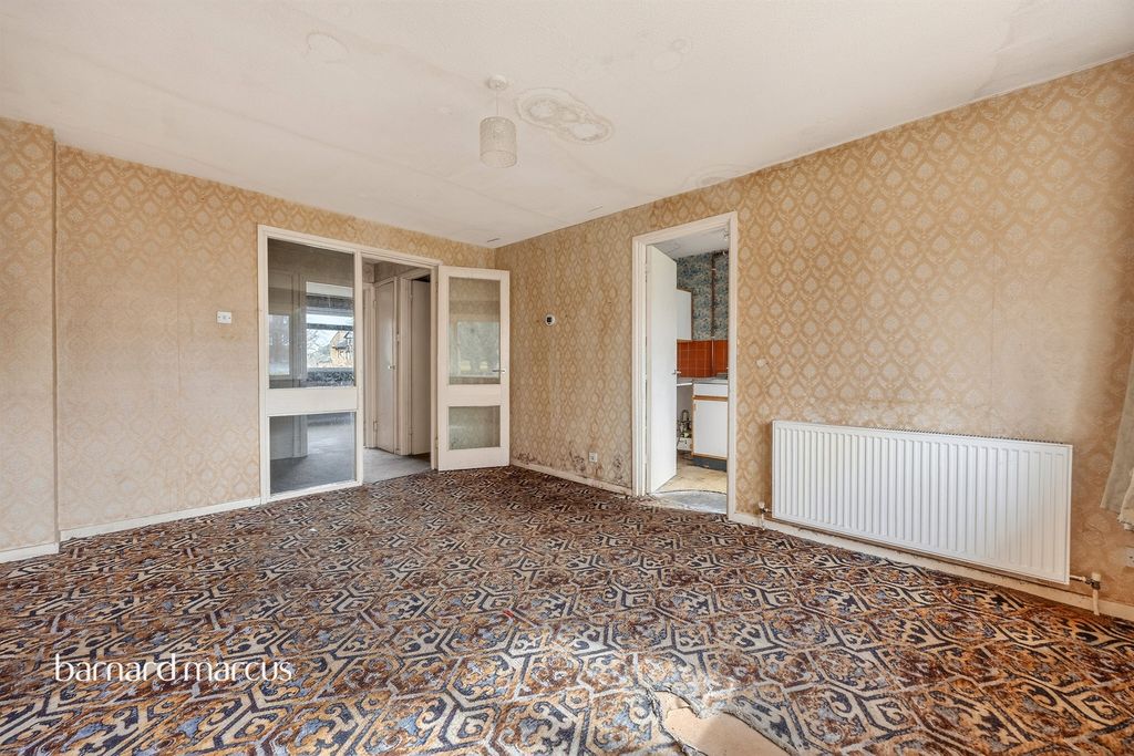 Property photo 3 of 20