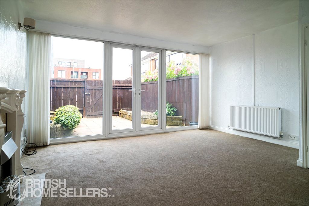 Property photo 2 of 15 Picture No. 06