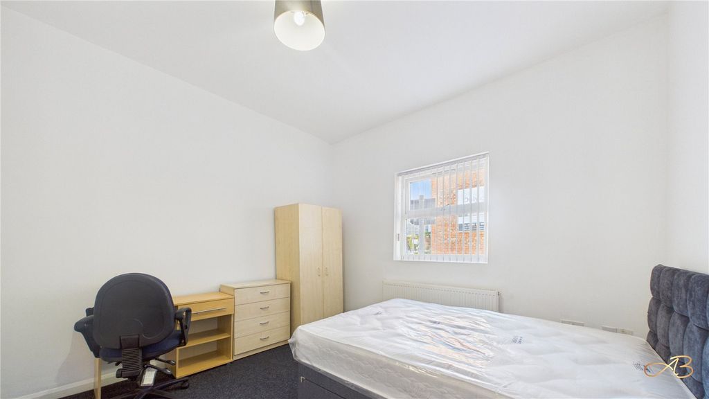 Property photo 1 of 4 Picture No. 08