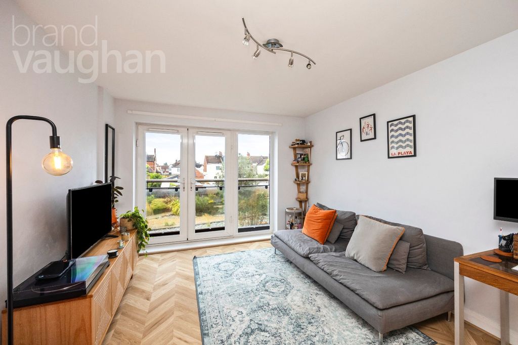 Property photo 3 of 19 Picture No. 11