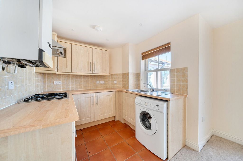 Property photo 3 of 13 Picture No. 18