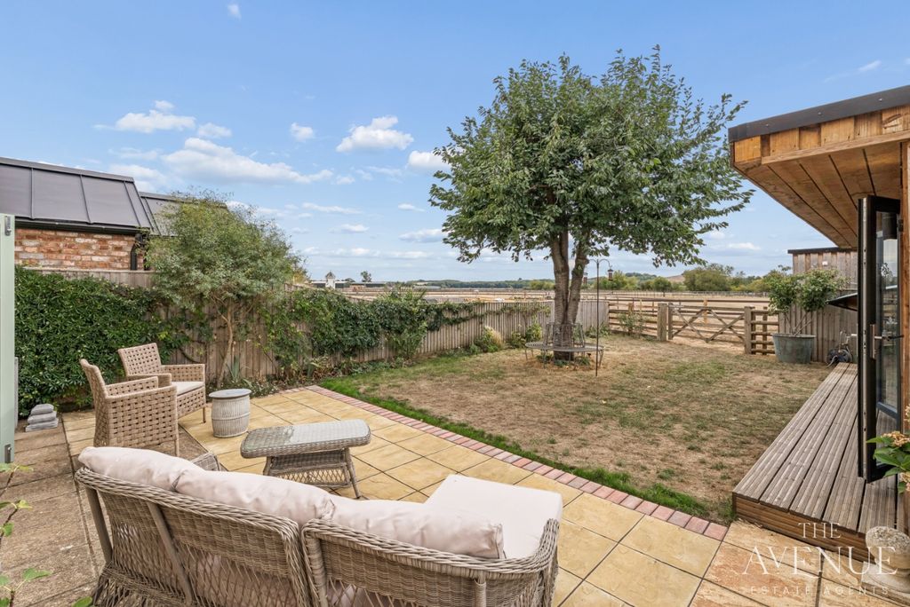 Property photo 3 of 20 5353584
