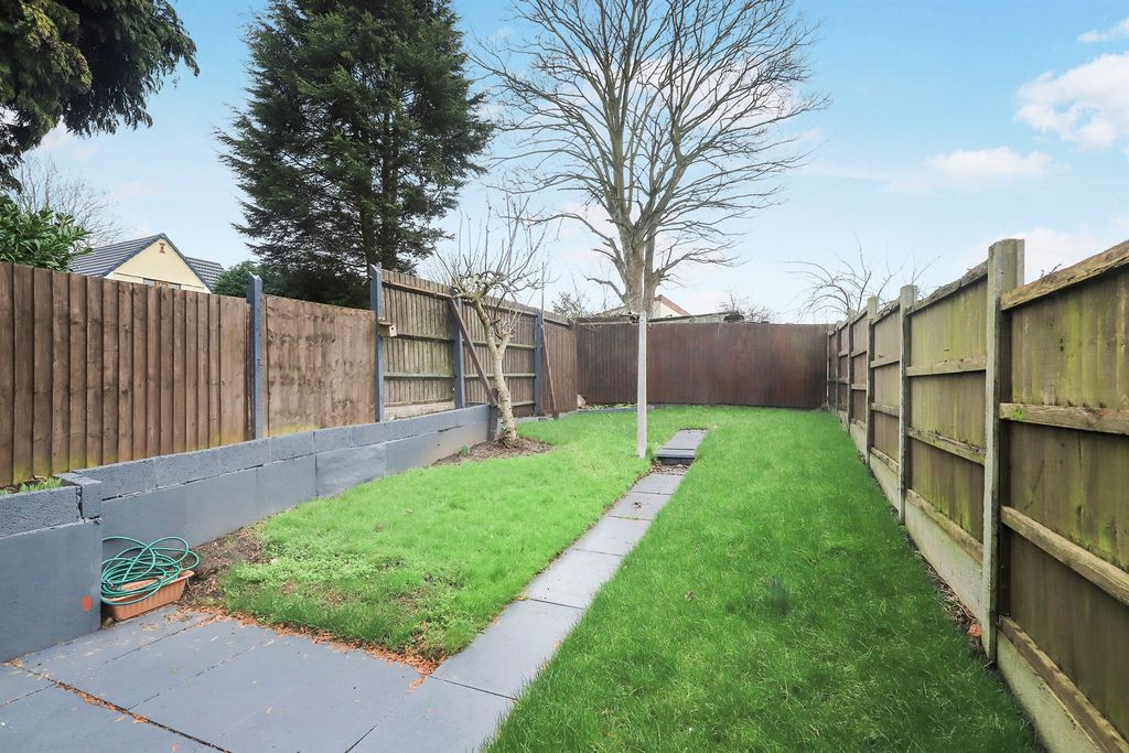 Property photo 2 of 10