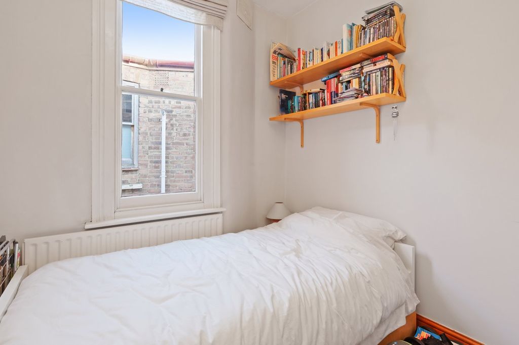 Property photo 3 of 11