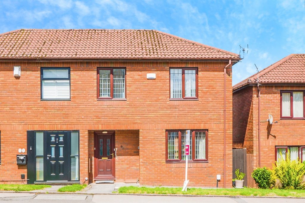 Property photo 1 of 16