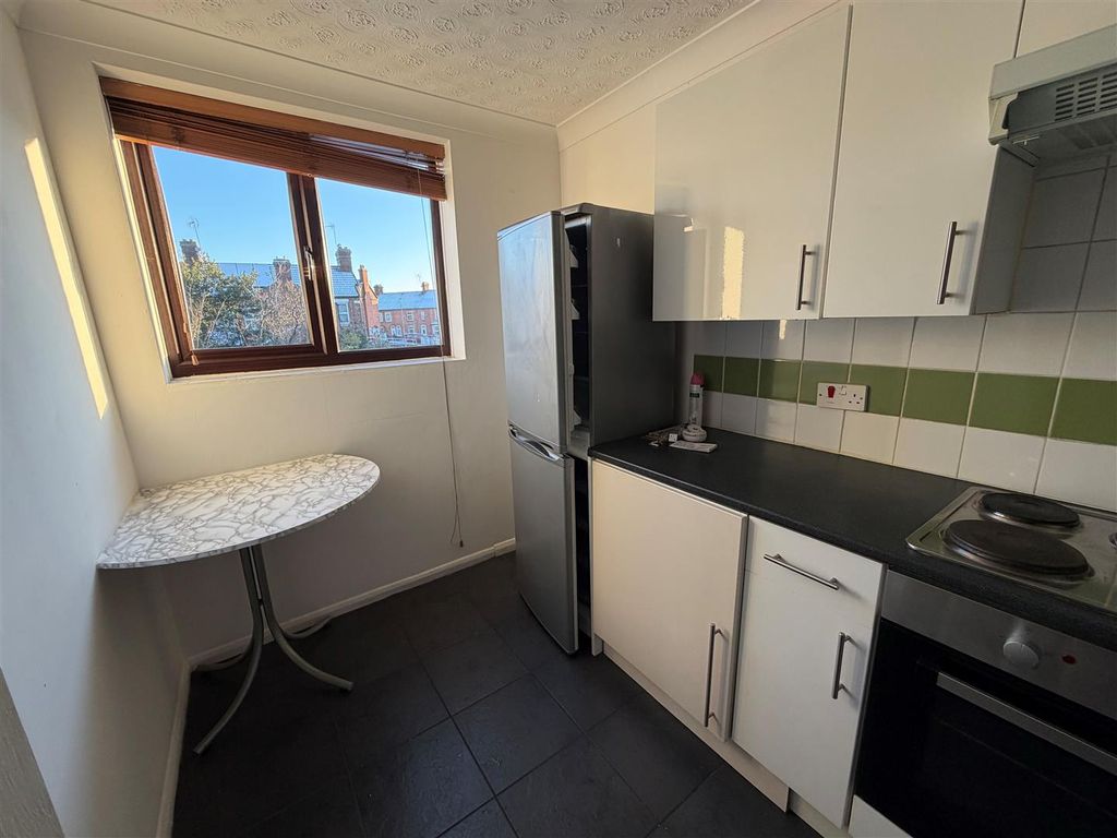 Property photo 3 of 6 2.Jpg