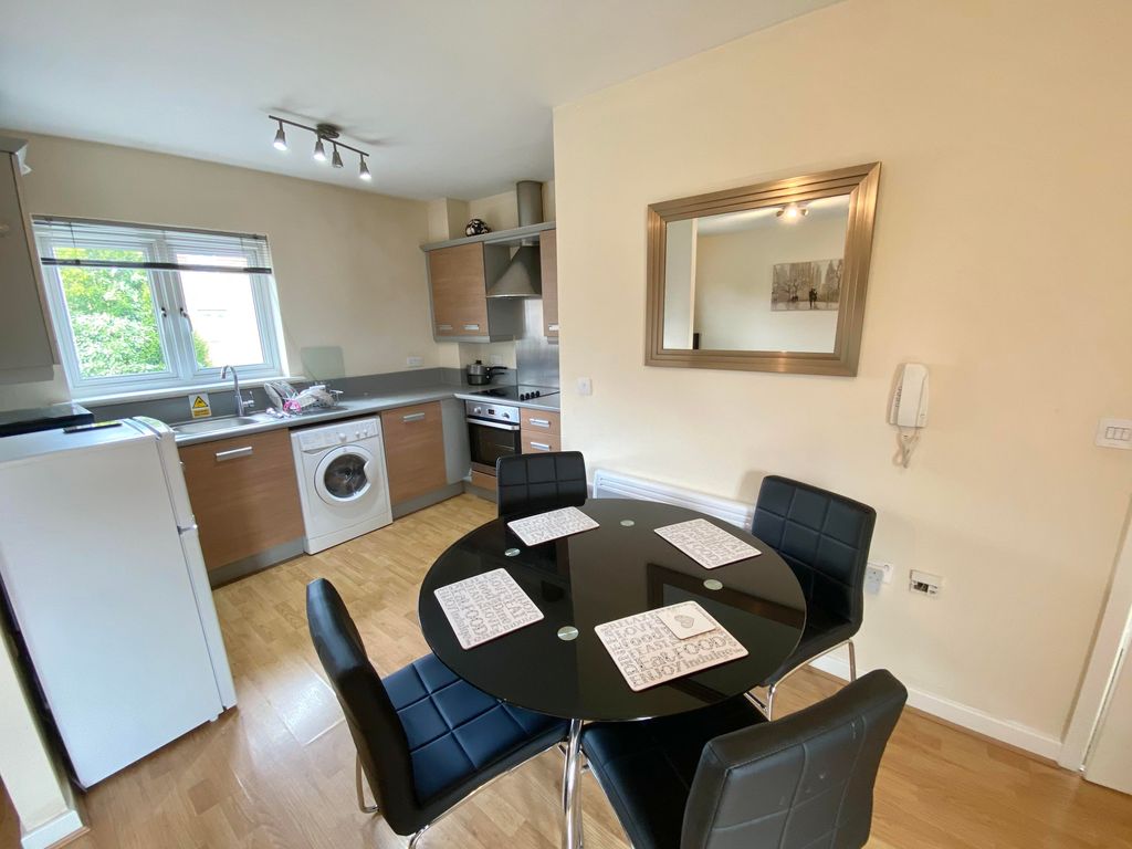 Property photo 2 of 8 Image