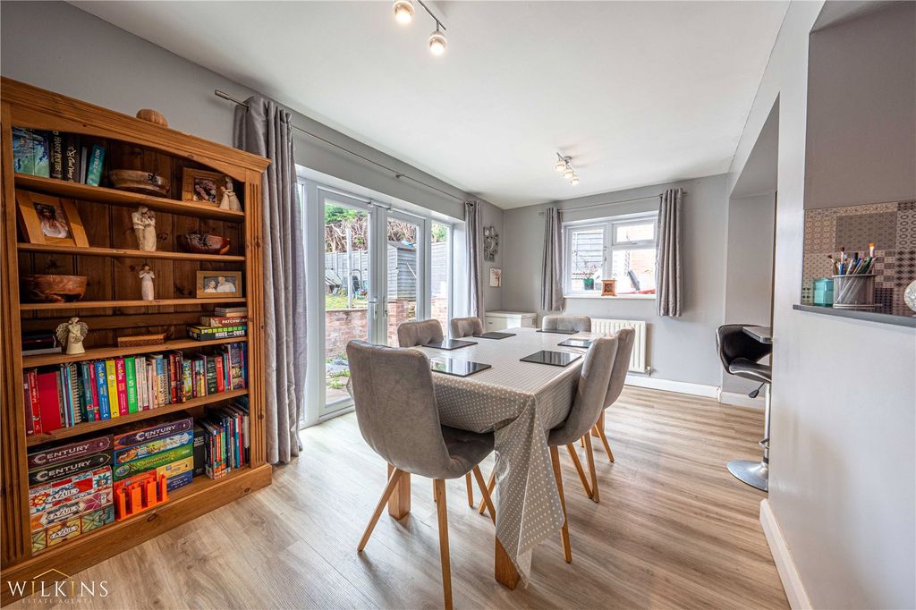 Property photo 3 of 39 Picture No. 12