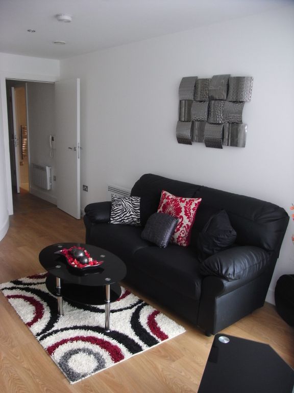 Property photo 2 of 6