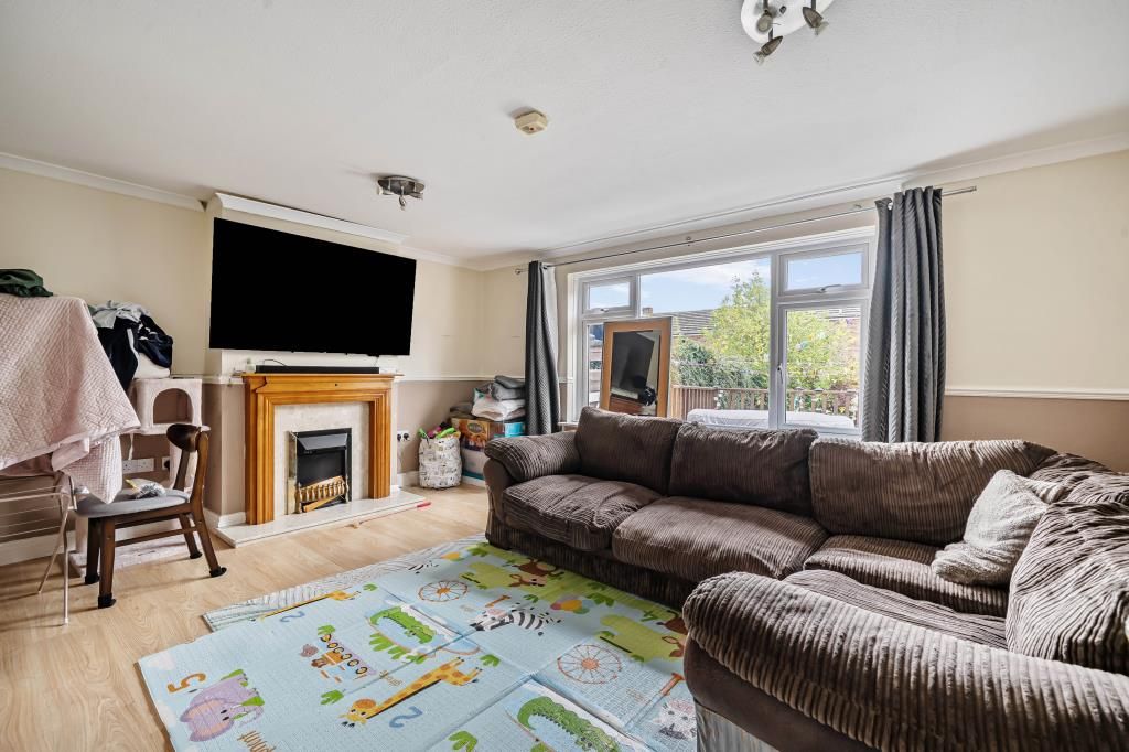 Property photo 2 of 22 Living Area