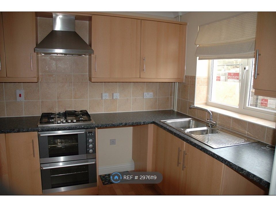 Property photo 2 of 13 Kitchen