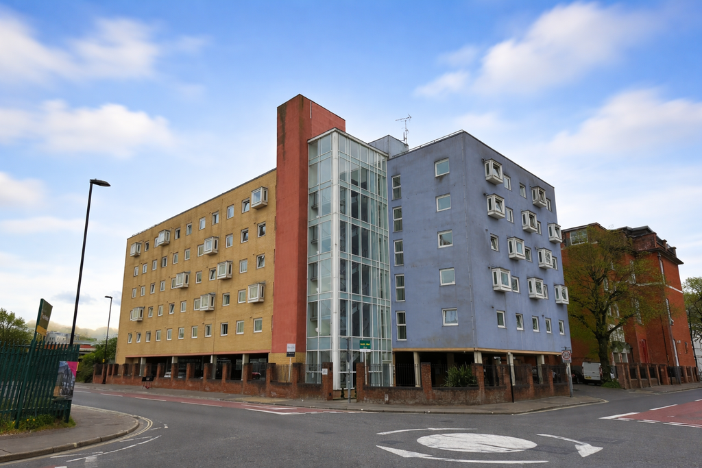 Property photo 1 of 6