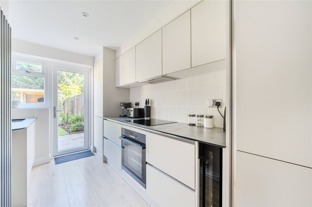 Property photo 3 of 11 Picture No. 67