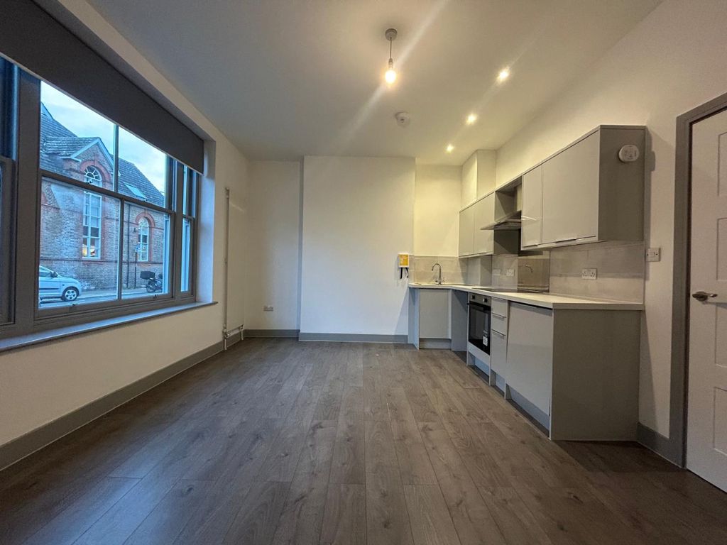 Property photo 3 of 14 4703682