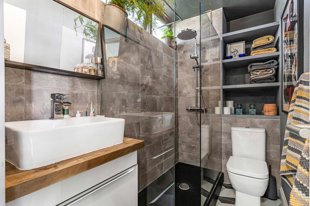 Property photo 3 of 17 3_50199.Jpg