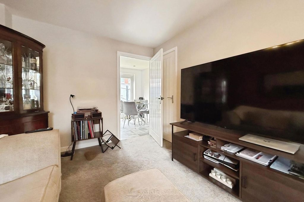 Property photo 2 of 14 Living Room