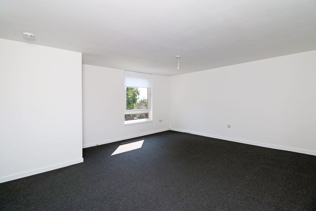 Property photo 3 of 11 Photo 3