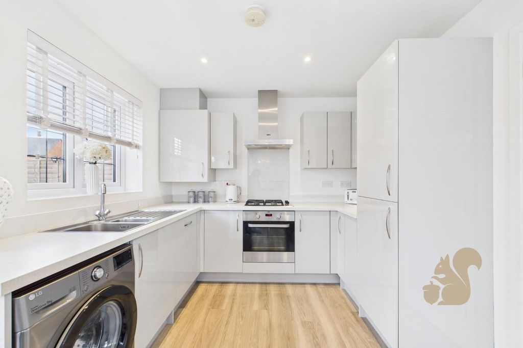 Property photo 3 of 22 Cam01659G0-Pr0631-Still012.Jpg