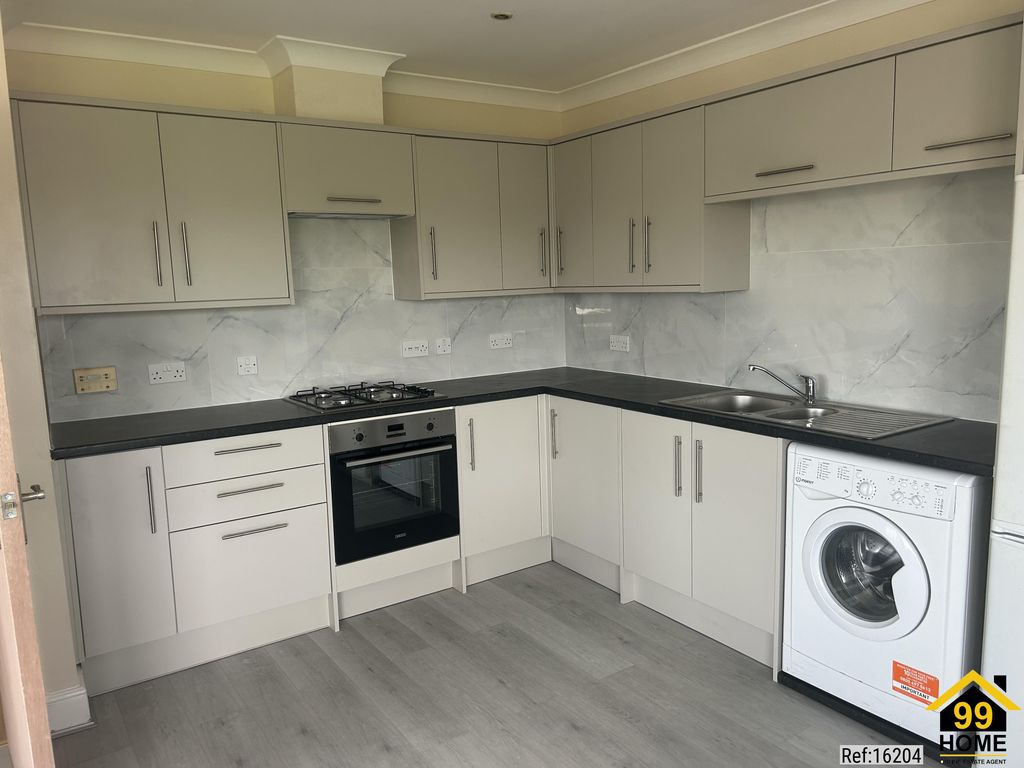 Property photo 1 of 12 Photo 0