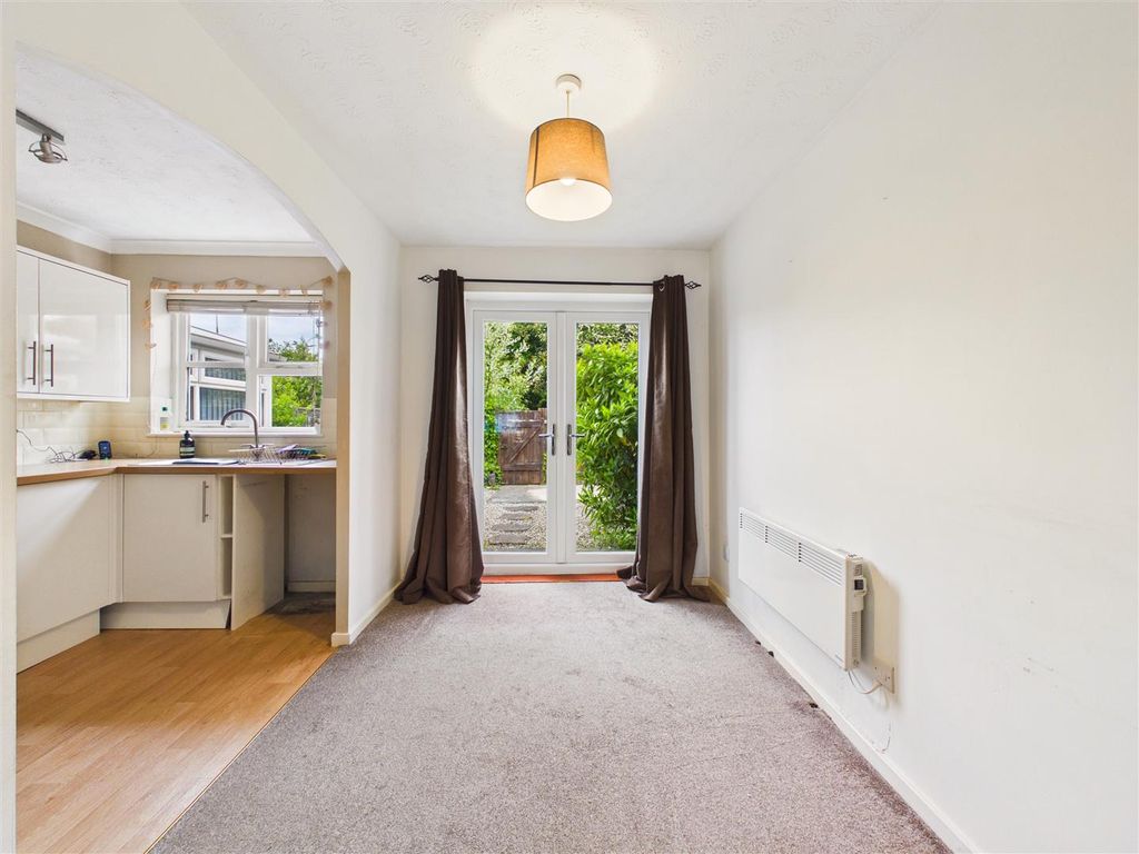 Property photo 3 of 12 Cam05193G0-Pr0149-Still005.Jpg