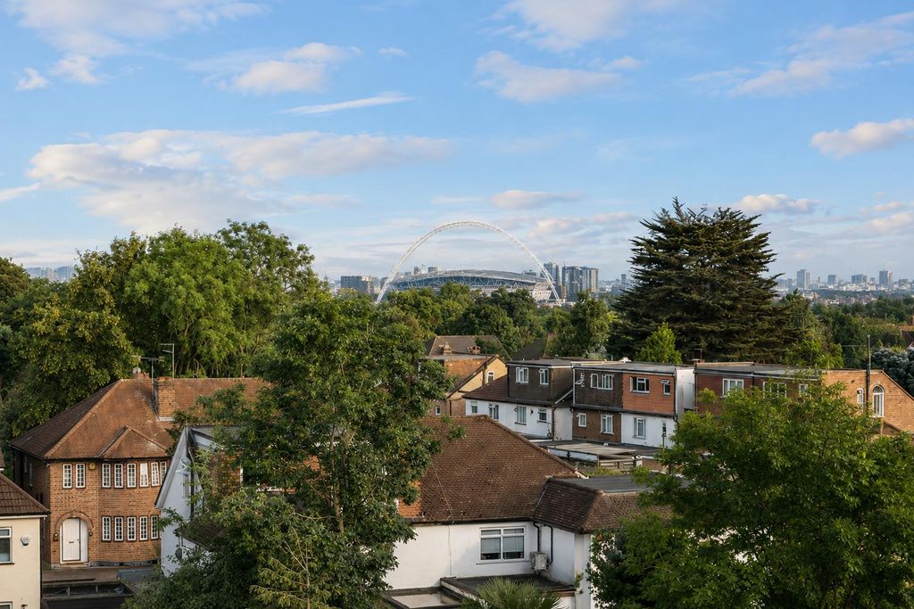 Property photo 3 of 8 Wembley.Png