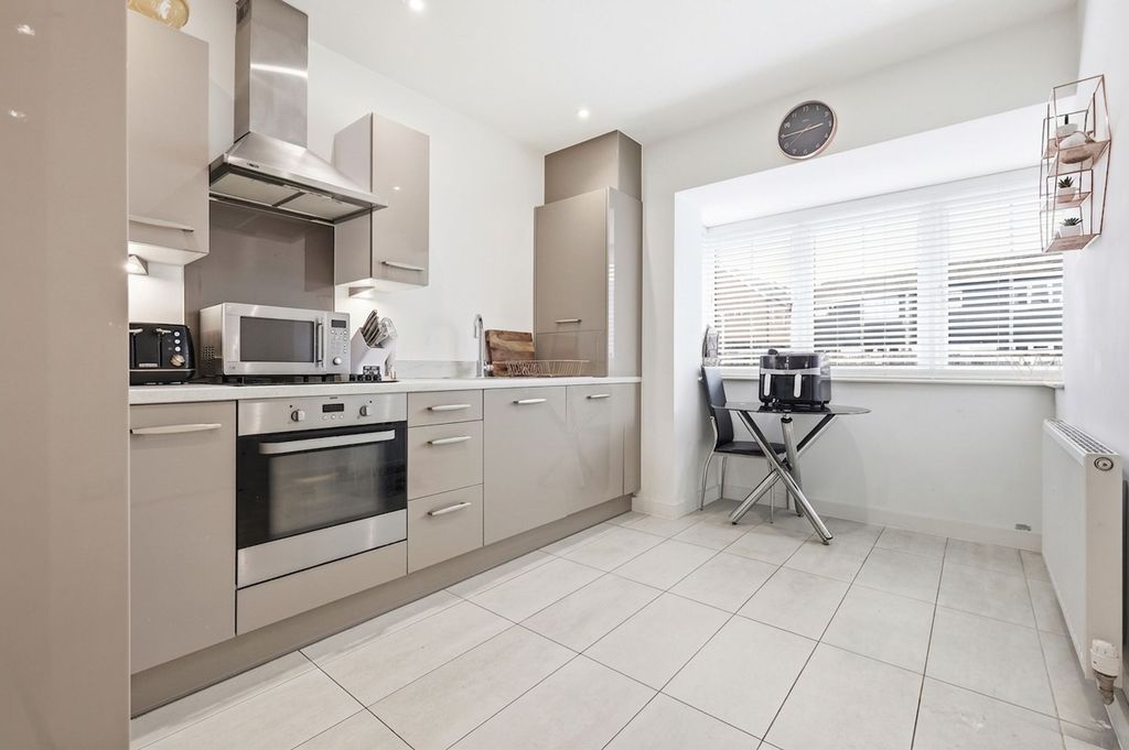Property photo 2 of 14 Kitchen/Diner