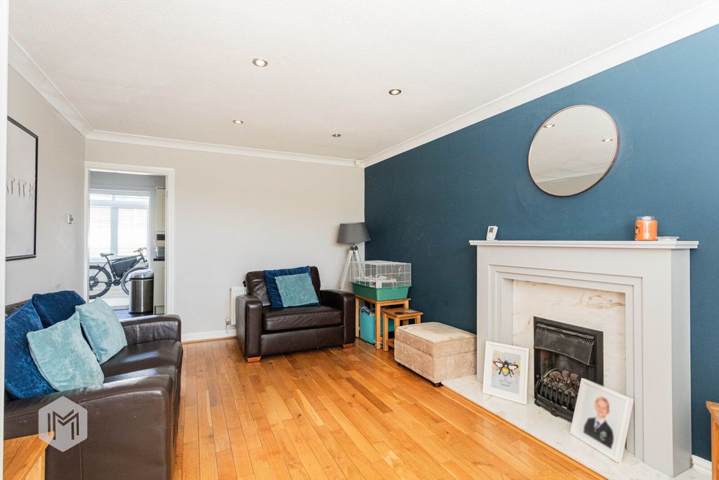 Property photo 2 of 34 Picture No. 07