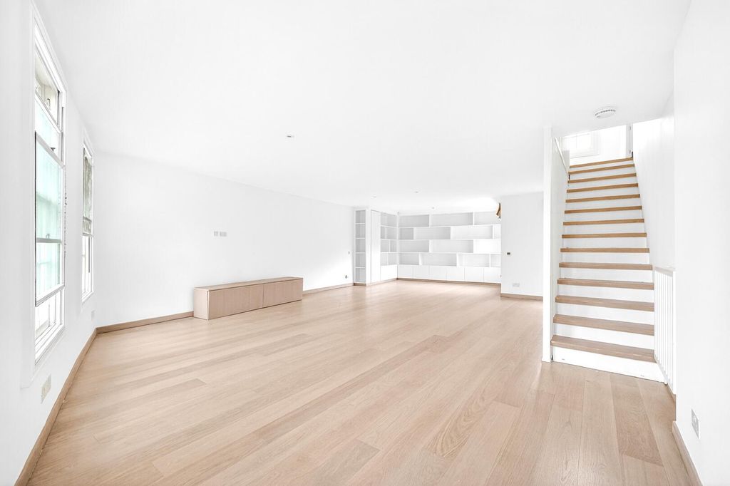 Property photo 3 of 29 Living Room