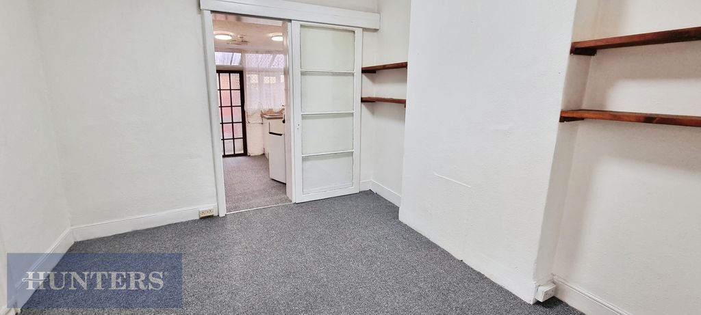 Property photo 2 of 7 Pbox-Img.Jpg