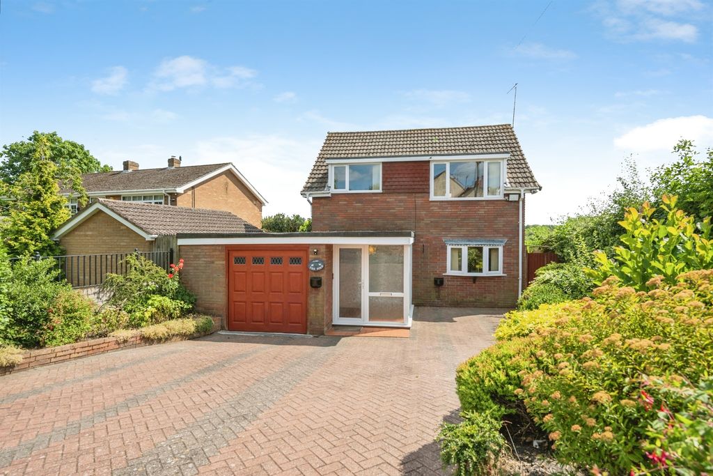 Property photo 1 of 17