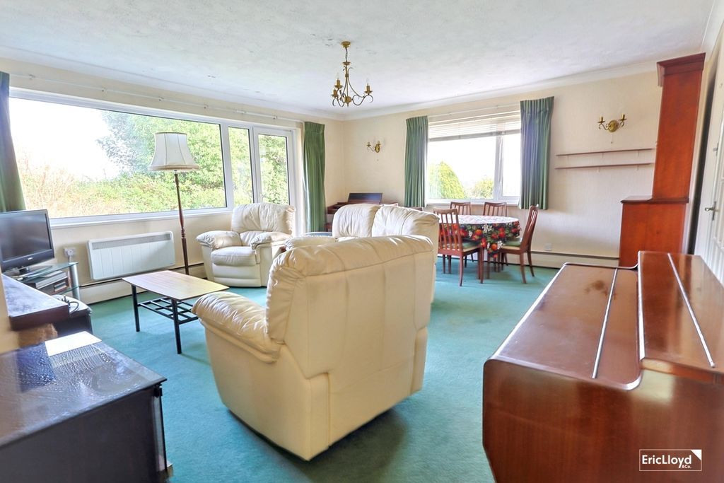 Property photo 3 of 19 Photo 15