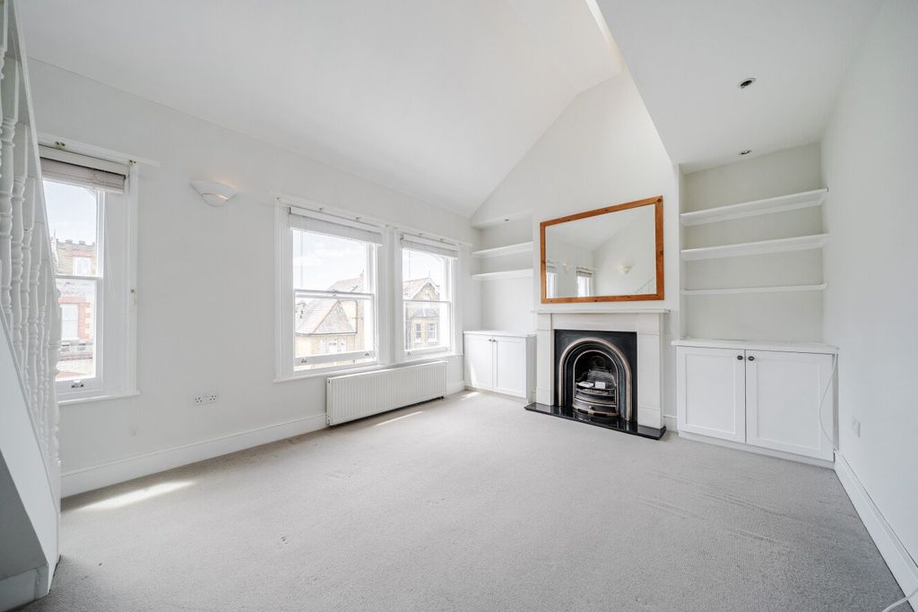 Property photo 2 of 14 Picture No. 04
