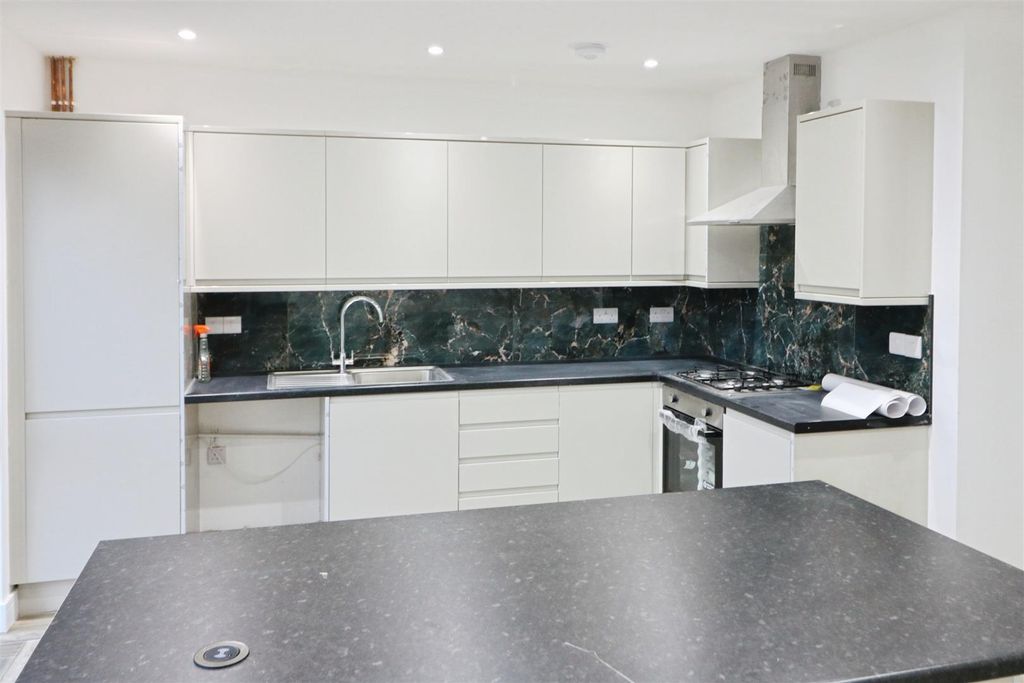 Property photo 2 of 10 21Bf1Bce-Img_4004.Jpg