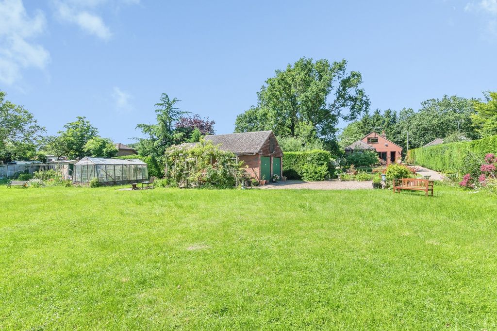 Property photo 2 of 21 Rear