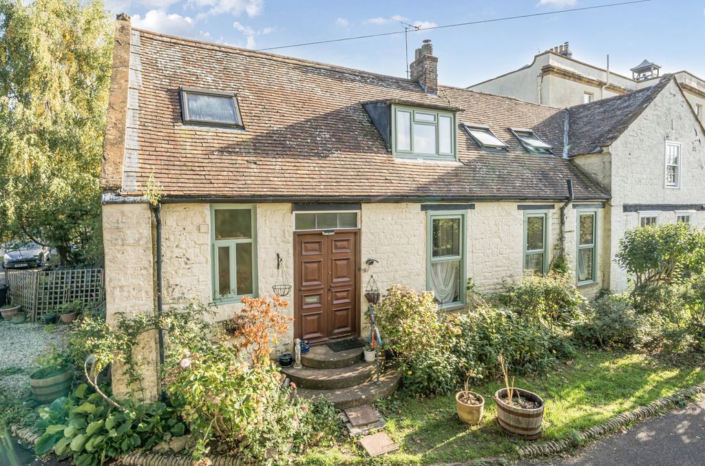 Property photo 1 of 27 Front