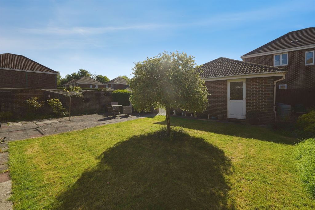 Property photo 3 of 25