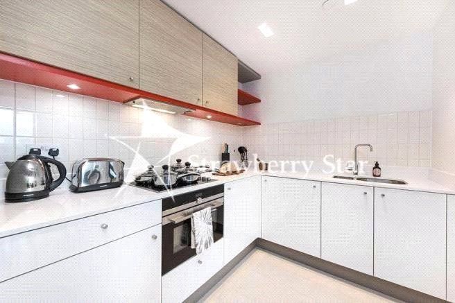 Property photo 2 of 11 Kitchen