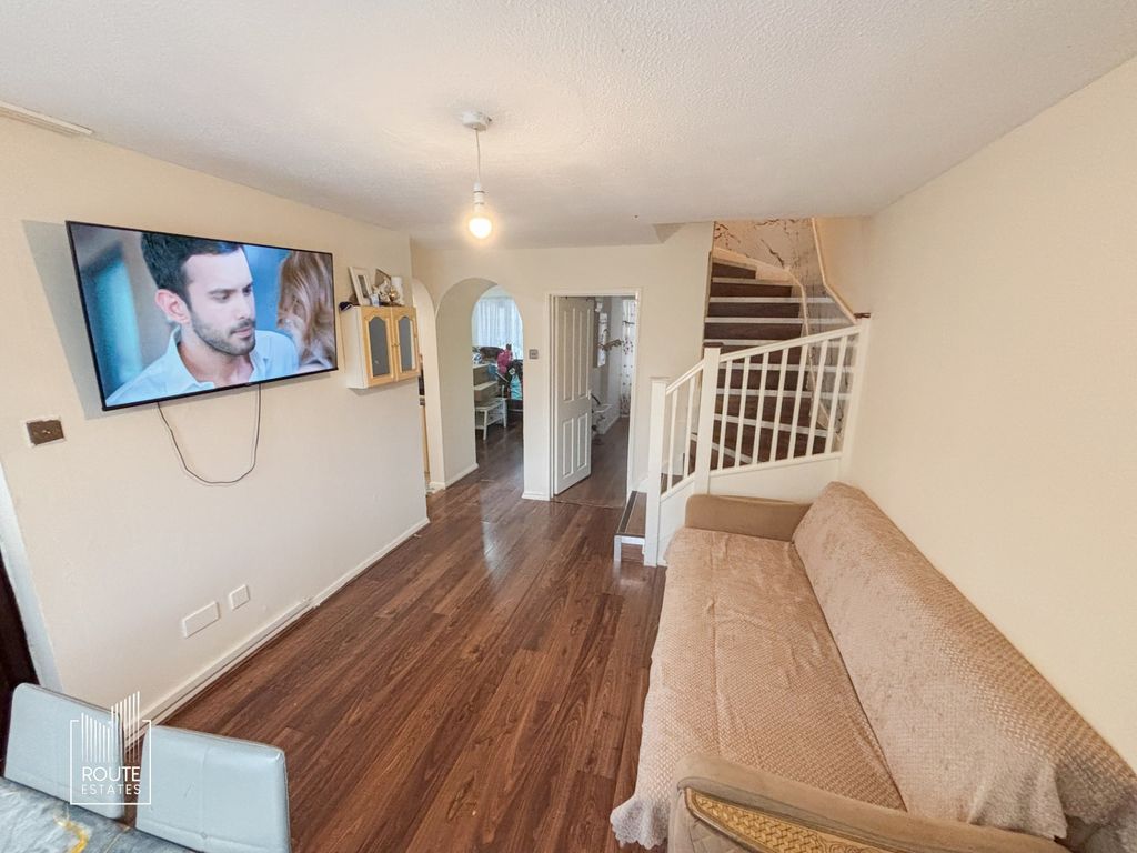 Property photo 2 of 17 Photo 9