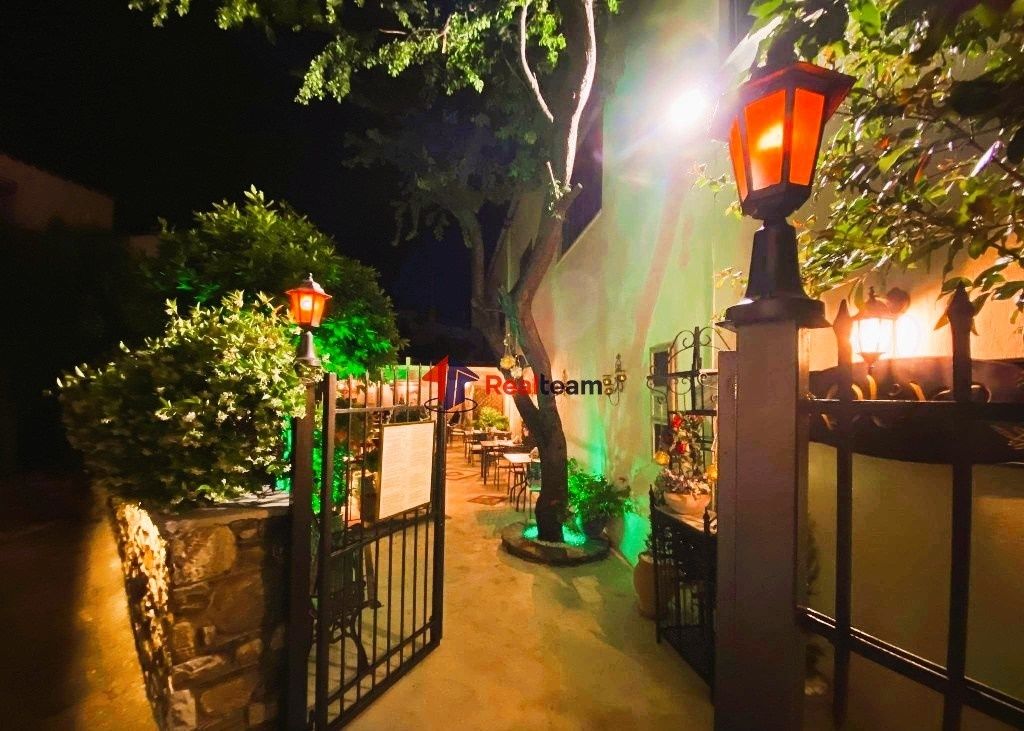 Property photo 3 of 23