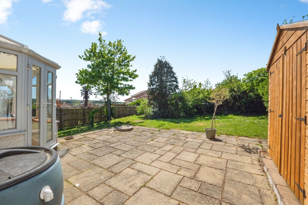 Property photo 2 of 17