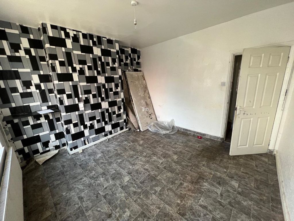 Property photo 3 of 10 Image 3