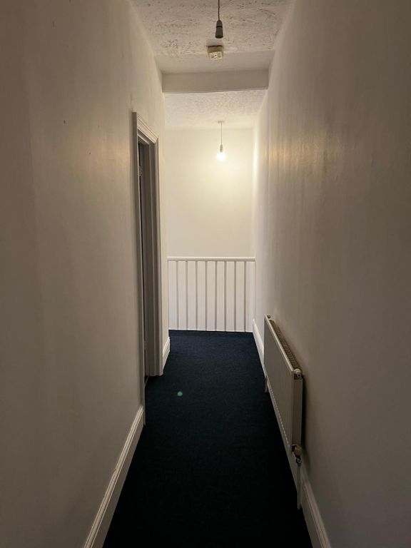 Property photo 3 of 4 Hallway