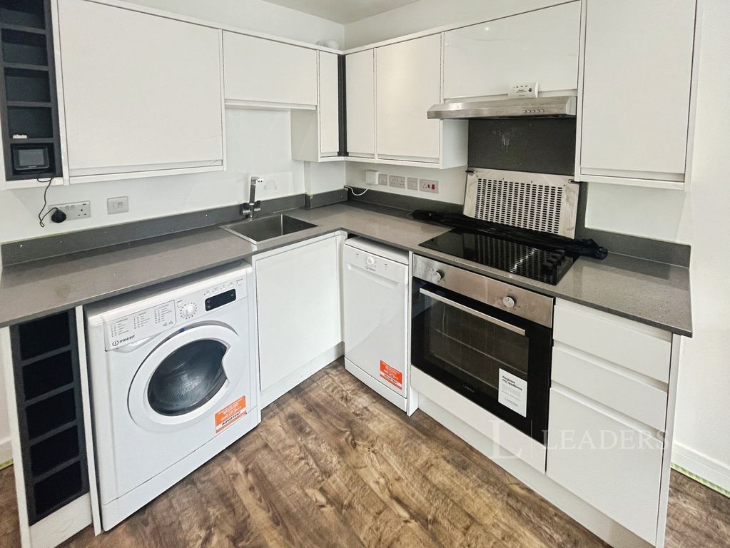 Property photo 3 of 12 7