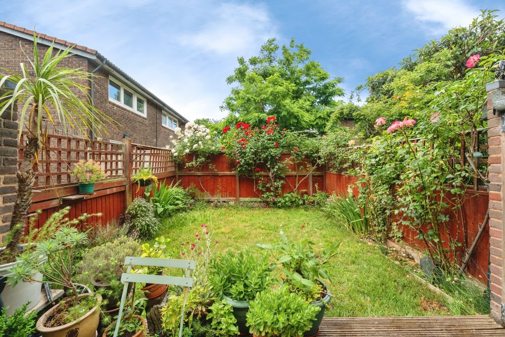 Property photo 2 of 14