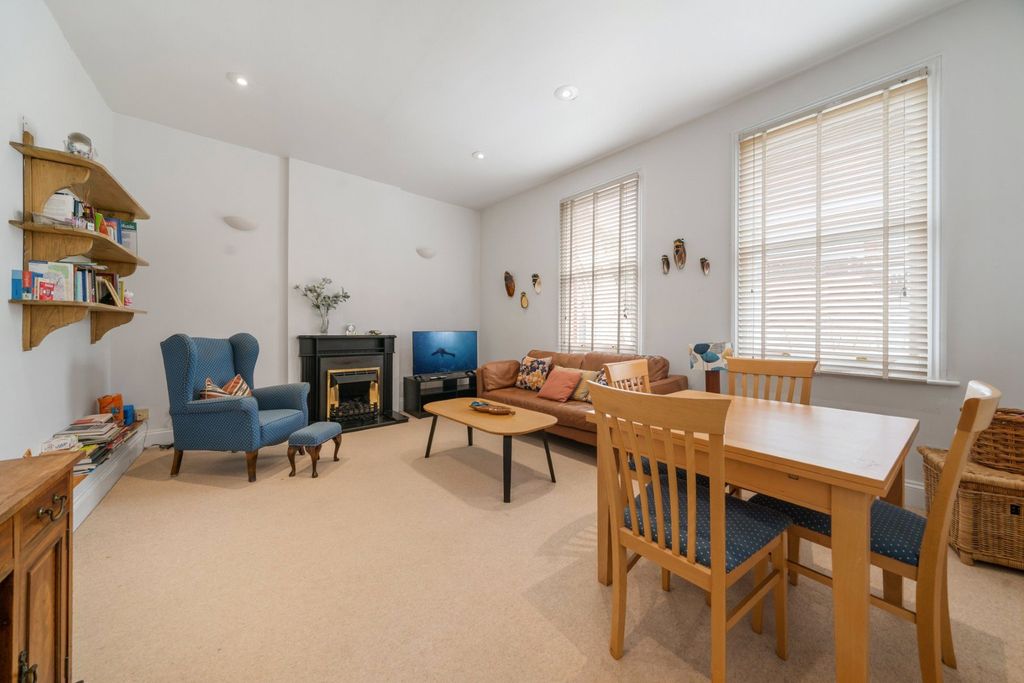 Property photo 2 of 9 Picture No. 01