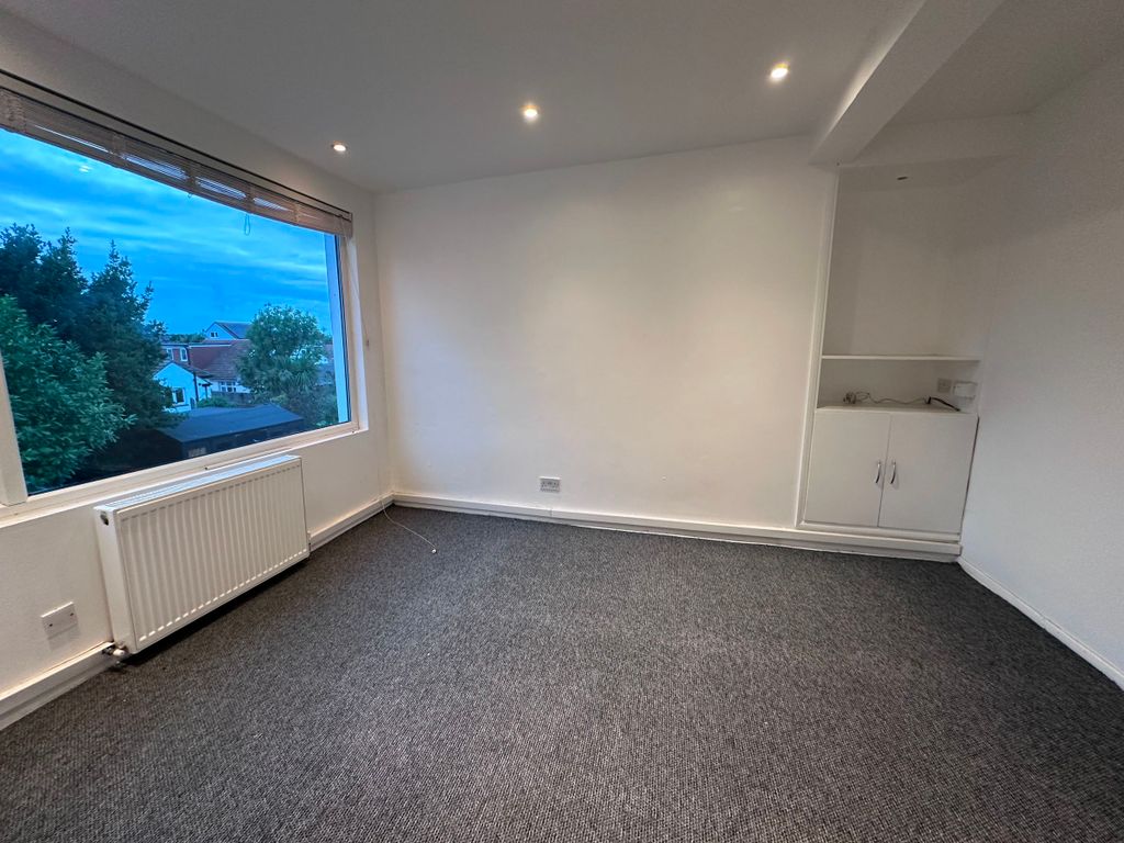 Property photo 1 of 25