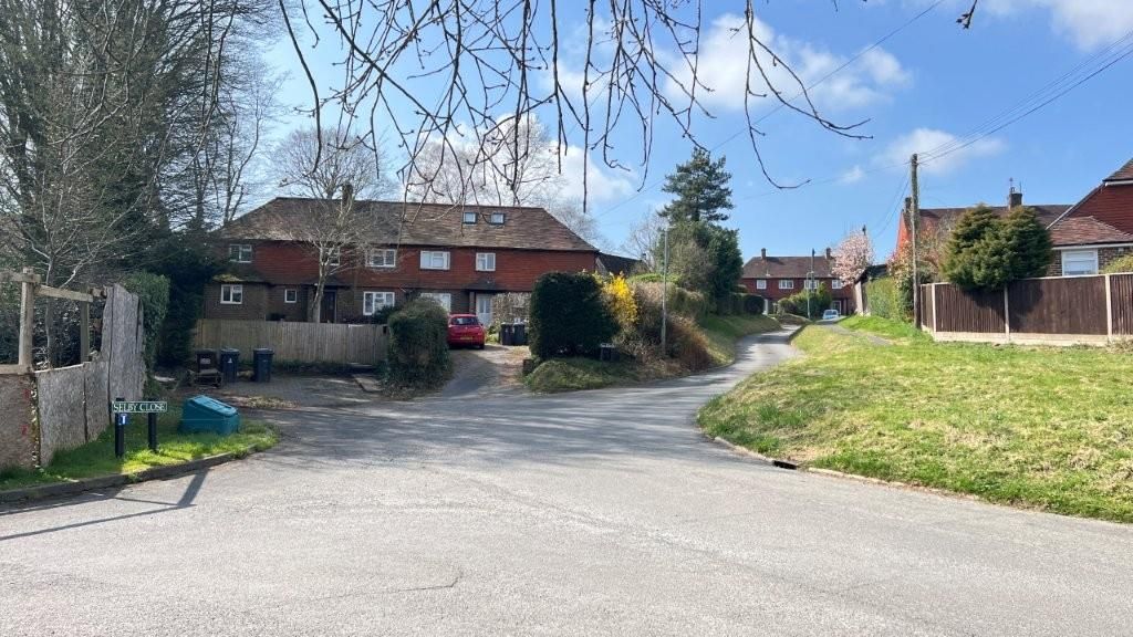 Property photo 2 of 13