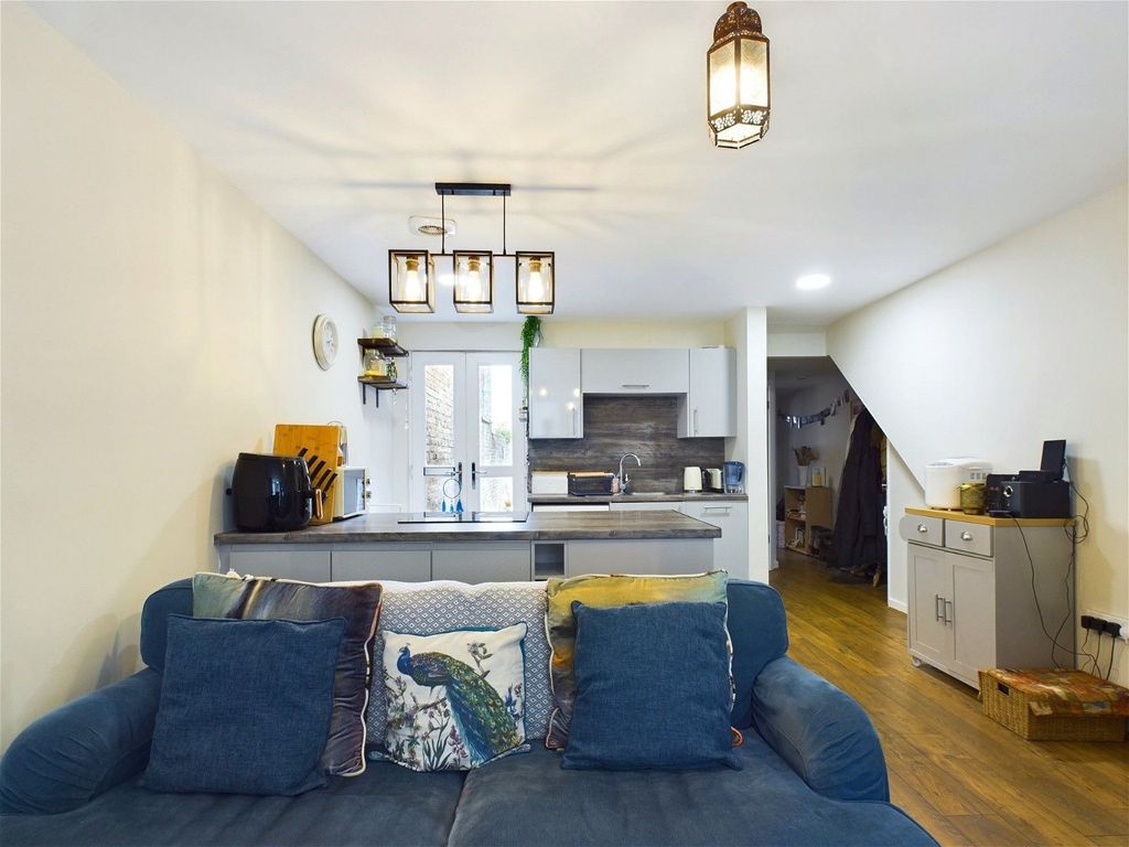 Property photo 3 of 10 Cam02619G0-Pr0207-Still011_1715097068862
